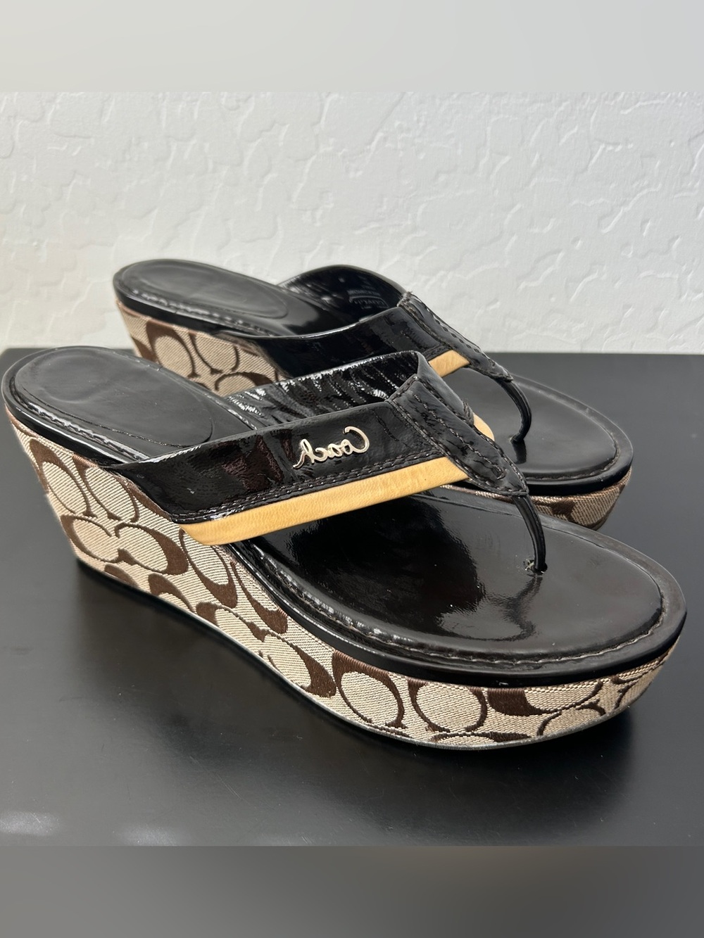 Y2K Coach Jody Black Patent Leather Signature Platform Sandals sz 8